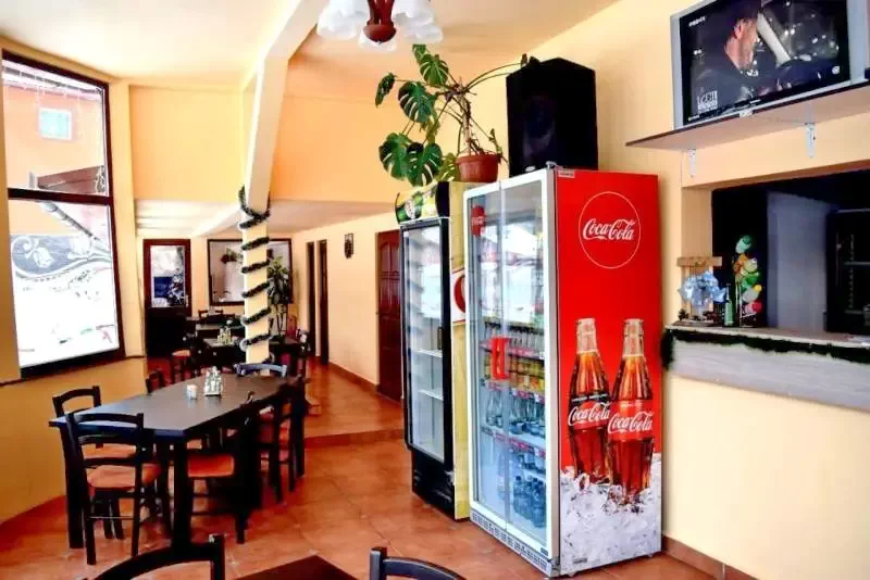 Lacu Roșu Cazare | Camping / Popas turistic (K1366-21) Imaginea poate fi supusă drepturilor de autor. Se recomandă contactarea titularului drepturilor.