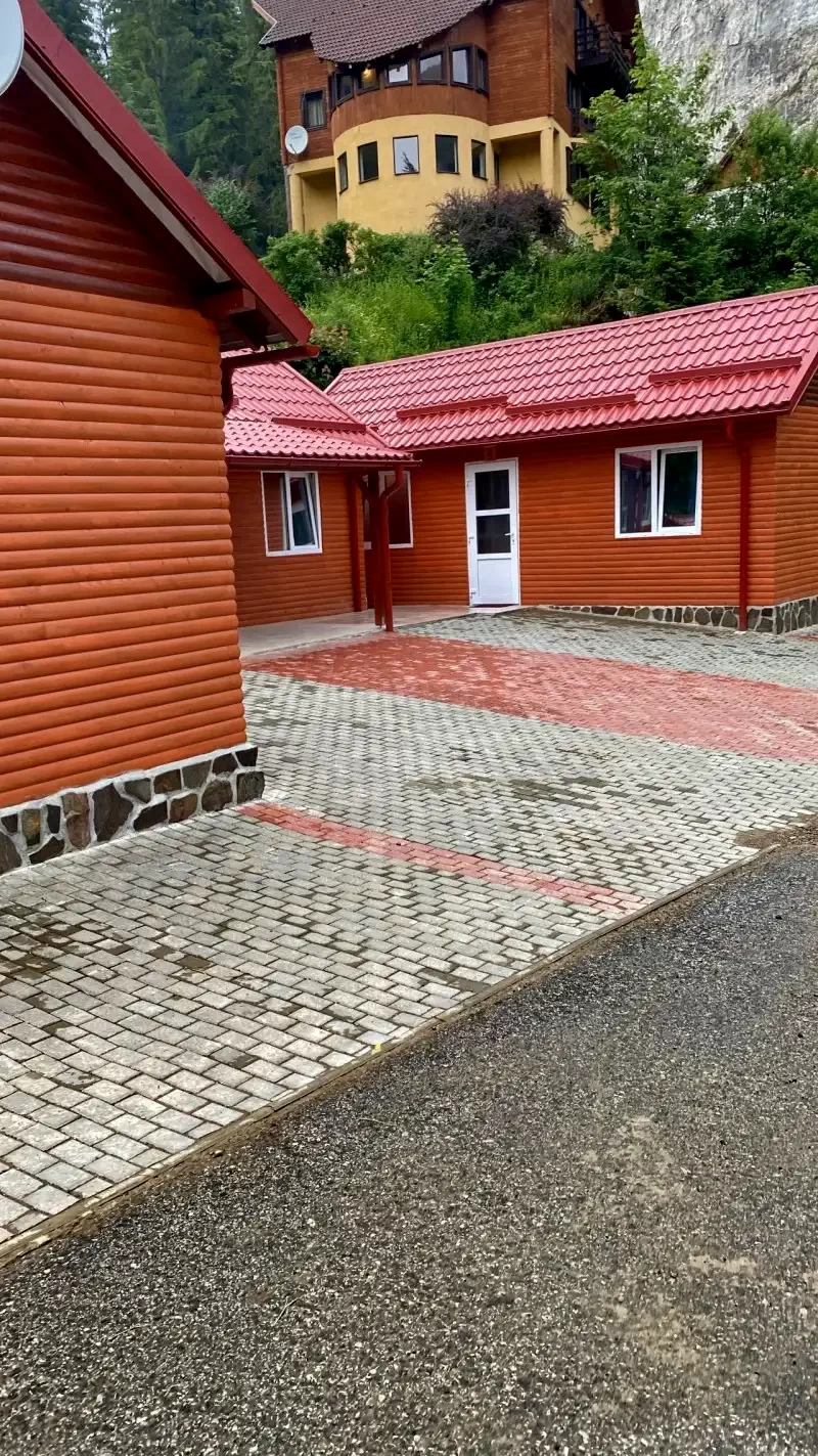 Gyilkostó Szállás | Kemping / turistapihenő (K1366-34) A kép szerzői jogvédelem alatt állhat. Javasolt a kapcsolatfelvétel a jog tulajdonossal.