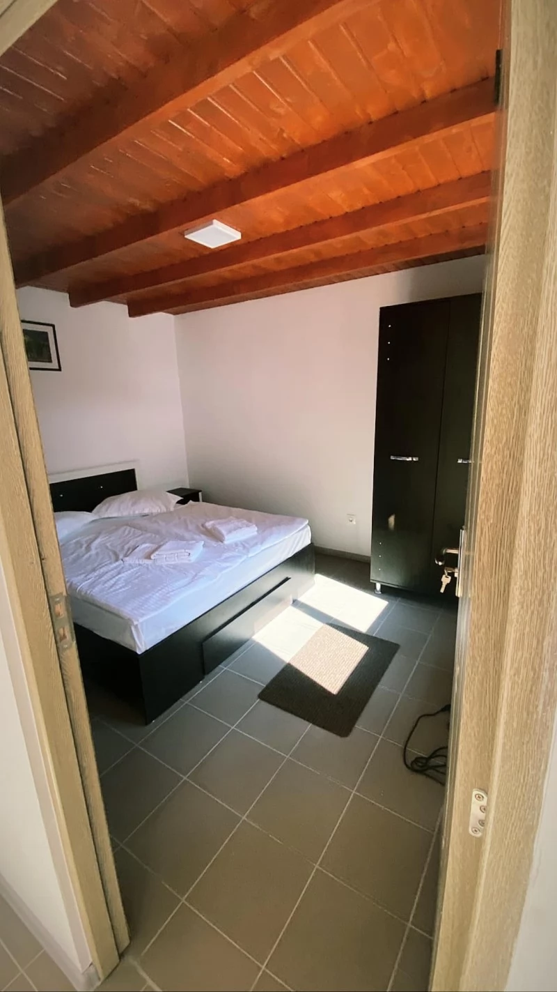 Lacu Roșu Cazare | Camping / Popas turistic (K1366-38) Imaginea poate fi supusă drepturilor de autor. Se recomandă contactarea titularului drepturilor.