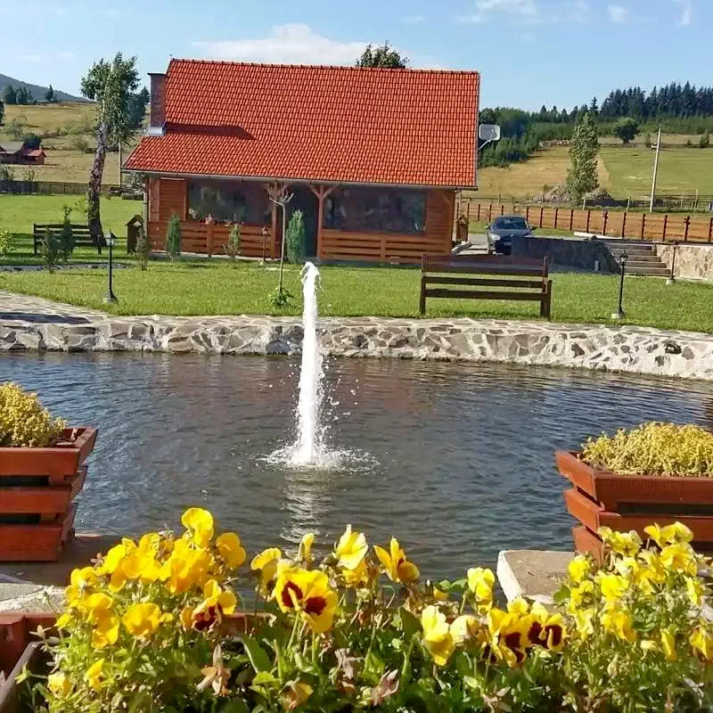 Barajul Zetea Cazare | Sat de vacanță (K0827-17) Imaginea poate fi supusă drepturilor de autor. Se recomandă contactarea titularului drepturilor.