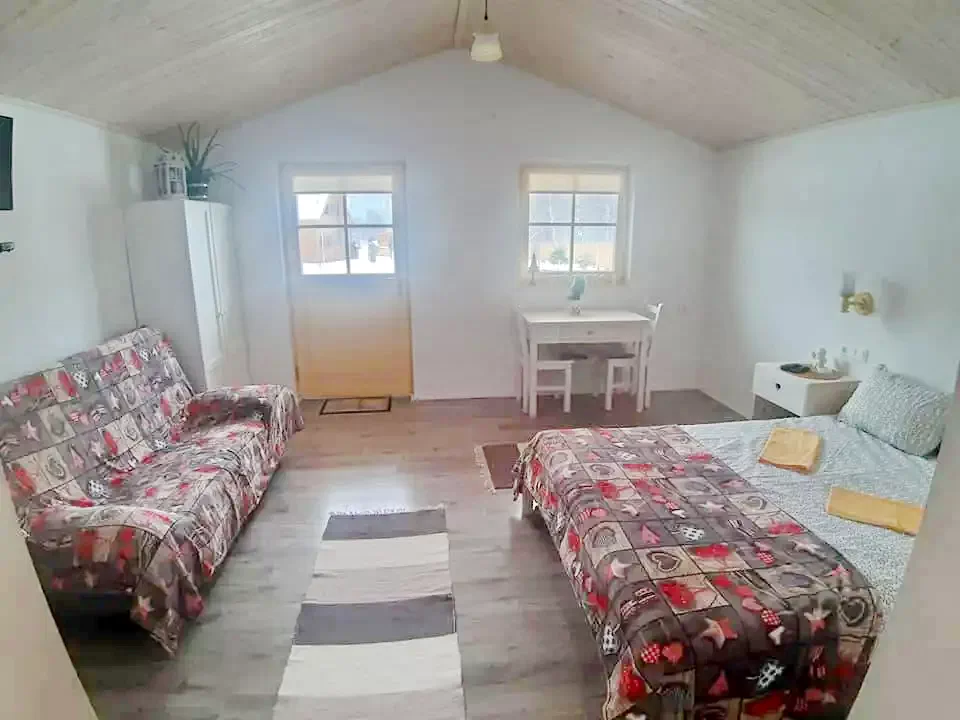 Barajul Zetea Cazare | Sat de vacanță (K0827-43) Imaginea poate fi supusă drepturilor de autor. Se recomandă contactarea titularului drepturilor.