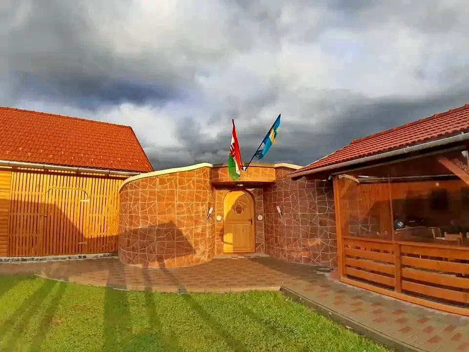 Zetelaki Víztározó Szállás | Üdülőfalu (K0827-48) A kép szerzői jogvédelem alatt állhat. Javasolt a kapcsolatfelvétel a jog tulajdonossal.