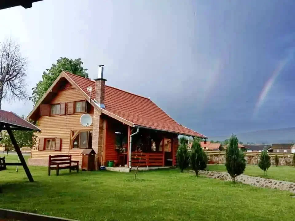 Barajul Zetea Cazare | Sat de vacanță (K0827-56) Imaginea poate fi supusă drepturilor de autor. Se recomandă contactarea titularului drepturilor.