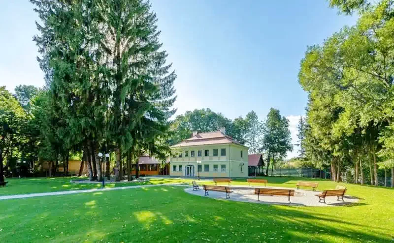 Szállás Arcus - Education Center Arcus*** | Árkos - Education Center Arcus***. A kép szerzői jogvédelem alatt állhat. Javasolt a kapcsolatfelvétel a jog tulajdonossal.