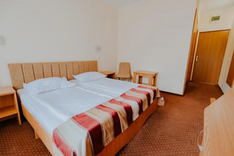 Băile Tușnad Cazare | Hotel** (K1536-22) Imaginea poate fi supusă drepturilor de autor. Se recomandă contactarea titularului drepturilor. Băile Tușnad Cazare | Hotel** (K1536-22) Imaginea poate fi supusă drepturilor de autor. Se recomandă contactarea titularului drepturilor.