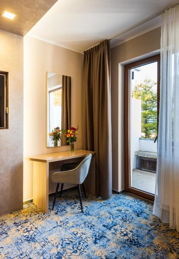 Băile Tușnad Cazare | Hotel** (K1536-33) Imaginea poate fi supusă drepturilor de autor. Se recomandă contactarea titularului drepturilor. Băile Tușnad Cazare | Hotel** (K1536-33) Imaginea poate fi supusă drepturilor de autor. Se recomandă contactarea titularului drepturilor.