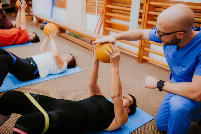 Băile Tușnad Cazare | Hotel** (K1536-38) Imaginea poate fi supusă drepturilor de autor. Se recomandă contactarea titularului drepturilor. Băile Tușnad Cazare | Hotel** (K1536-38) Imaginea poate fi supusă drepturilor de autor. Se recomandă contactarea titularului drepturilor.