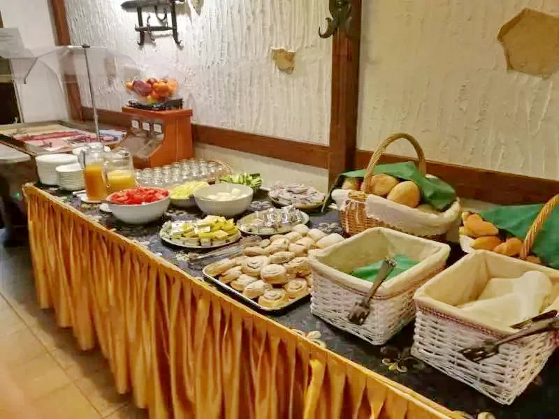 Mișcolț Cazare | Hotel*** (K0856-27) Imaginea poate fi supusă drepturilor de autor. Se recomandă contactarea titularului drepturilor. Mișcolț Cazare | Hotel*** (K0856-27) Imaginea poate fi supusă drepturilor de autor. Se recomandă contactarea titularului drepturilor.