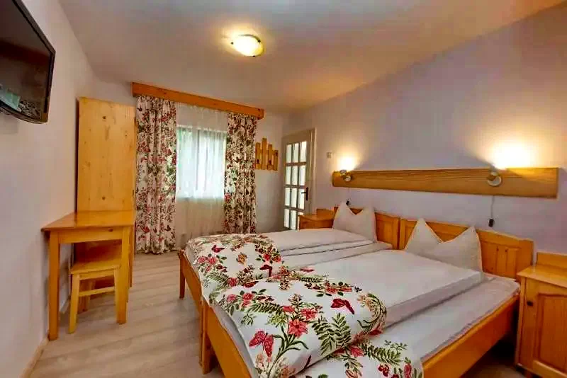 Cazare Zârnești - Pensiunea Carmi House*** | Zârnești - Carmi House Panzió*** (a volt Mosorel). Imaginea poate fi supusă drepturilor de autor. Se recomandă contactarea titularului drepturilor.