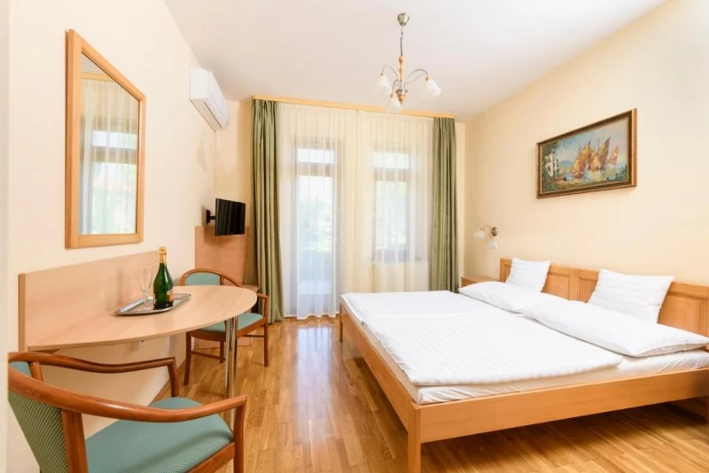 Harkány Szállás | Turisztikai panzió (K1357-15) A kép szerzői jogvédelem alatt állhat. Javasolt a kapcsolatfelvétel a jog tulajdonossal.