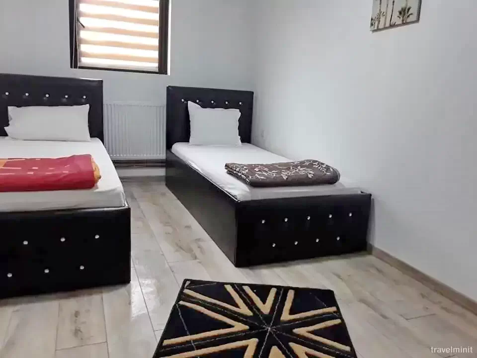 Câmpu Cetății Cazare | Hotel**** (K0999-13) Imaginea poate fi supusă drepturilor de autor. Se recomandă contactarea titularului drepturilor.