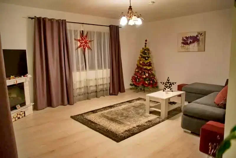 Râșnov Cazare | Sat de vacanță (K0548-3) Imaginea poate fi supusă drepturilor de autor. Se recomandă contactarea titularului drepturilor.