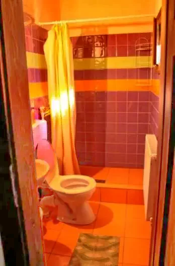 Lunca de Jos Cazare | Motel (K1262-13) Imaginea poate fi supusă drepturilor de autor. Se recomandă contactarea titularului drepturilor.