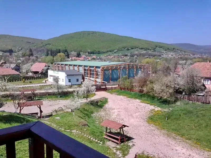 Cernat Cazare | Hotel**** (K0642-13) Imaginea poate fi supusă drepturilor de autor. Se recomandă contactarea titularului drepturilor.