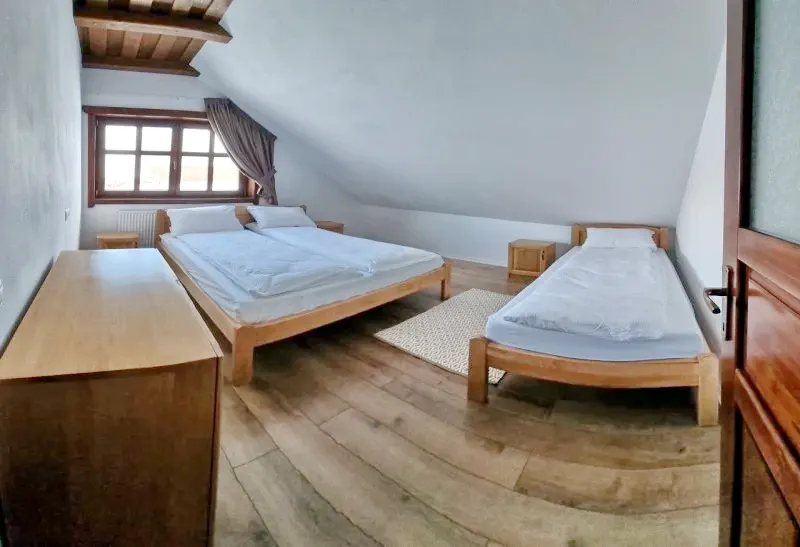 Székelyvarság Szállás | Vendégház (K1434-10) A kép szerzői jogvédelem alatt állhat. Javasolt a kapcsolatfelvétel a jog tulajdonossal. Székelyvarság Szállás | Vendégház (K1434-10) A kép szerzői jogvédelem alatt állhat. Javasolt a kapcsolatfelvétel a jog tulajdonossal.