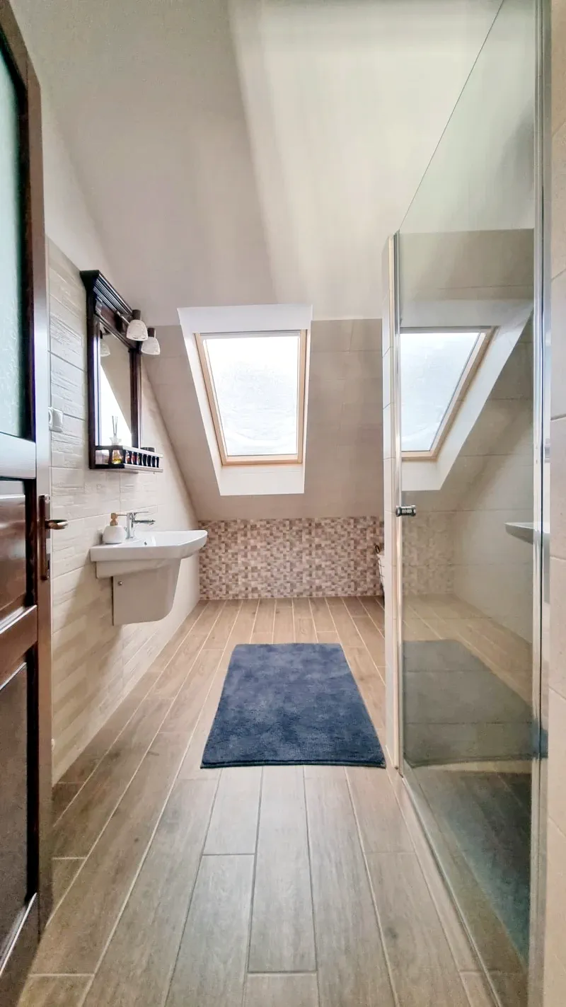 Vărșag Cazare | Hotel**** (K1434-16) Imaginea poate fi supusă drepturilor de autor. Se recomandă contactarea titularului drepturilor.