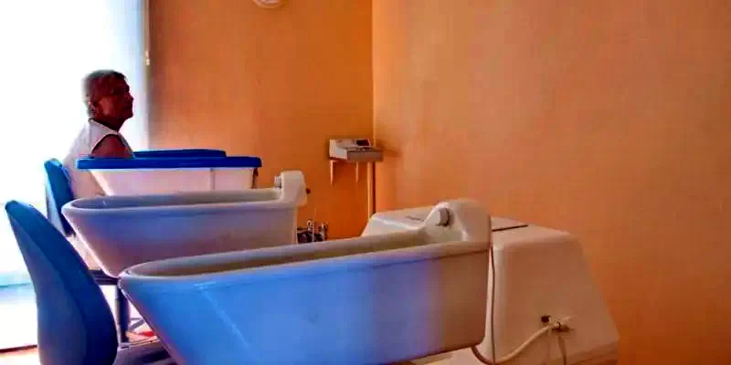 Băile 1 Mai Cazare | Casă de oaspeți (K0755-43) Imaginea poate fi supusă drepturilor de autor. Se recomandă contactarea titularului drepturilor.