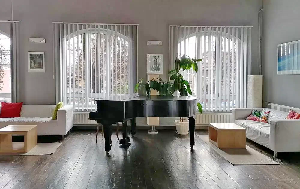 Oradea Cazare | Vilă turistică (K0953-45) Imaginea poate fi supusă drepturilor de autor. Se recomandă contactarea titularului drepturilor.