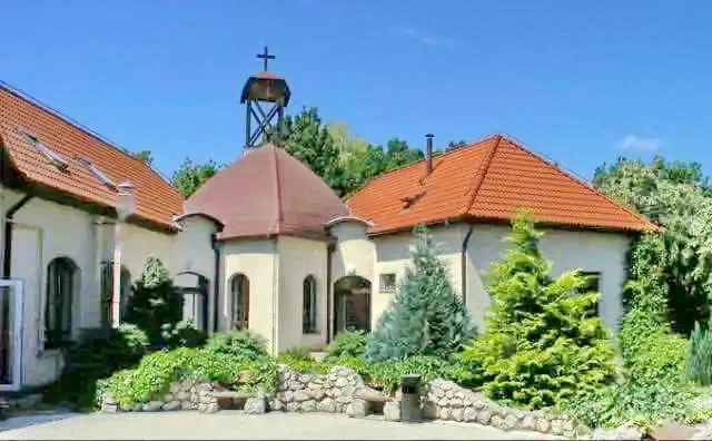 Nagyvárad Szállás | Turisztikai villa (K0953-51) A kép szerzői jogvédelem alatt állhat. Javasolt a kapcsolatfelvétel a jog tulajdonossal.