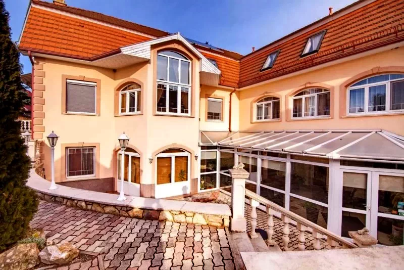 Hajdúszoboszló Szállás | Panzió (K0170-2) A kép szerzői jogvédelem alatt állhat. Javasolt a kapcsolatfelvétel a jog tulajdonossal. Hajdúszoboszló Szállás | Panzió (K0170-2) A kép szerzői jogvédelem alatt állhat. Javasolt a kapcsolatfelvétel a jog tulajdonossal.