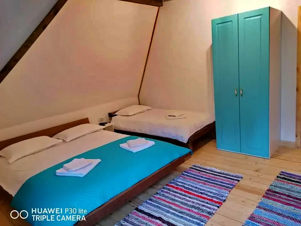 Borșa Cazare | Motel (K1227-15) Imaginea poate fi supusă drepturilor de autor. Se recomandă contactarea titularului drepturilor.