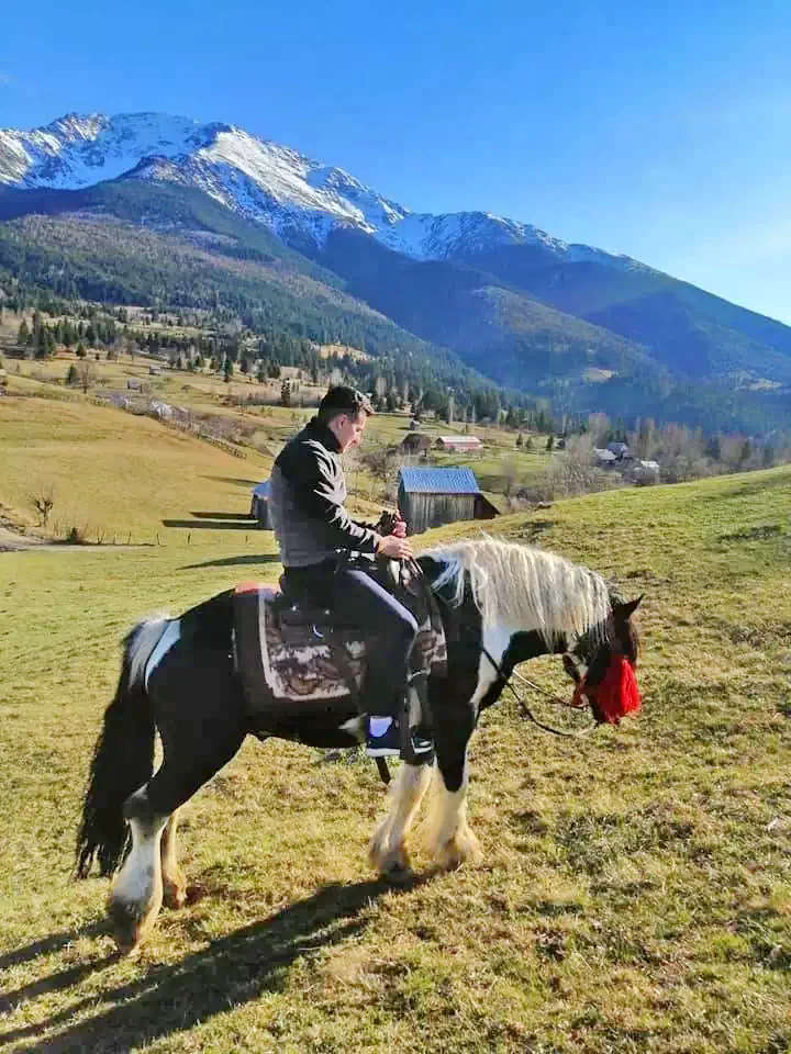 Borșa Cazare | Pensiune (K1227-28) Imaginea poate fi supusă drepturilor de autor. Se recomandă contactarea titularului drepturilor. Borșa Cazare | Pensiune (K1227-28) Imaginea poate fi supusă drepturilor de autor. Se recomandă contactarea titularului drepturilor.