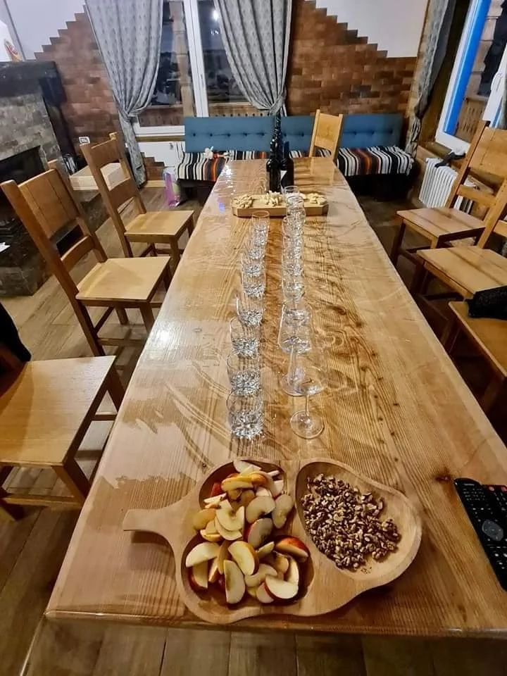 Borșa Cazare | Motel (K1227-59) Imaginea poate fi supusă drepturilor de autor. Se recomandă contactarea titularului drepturilor.