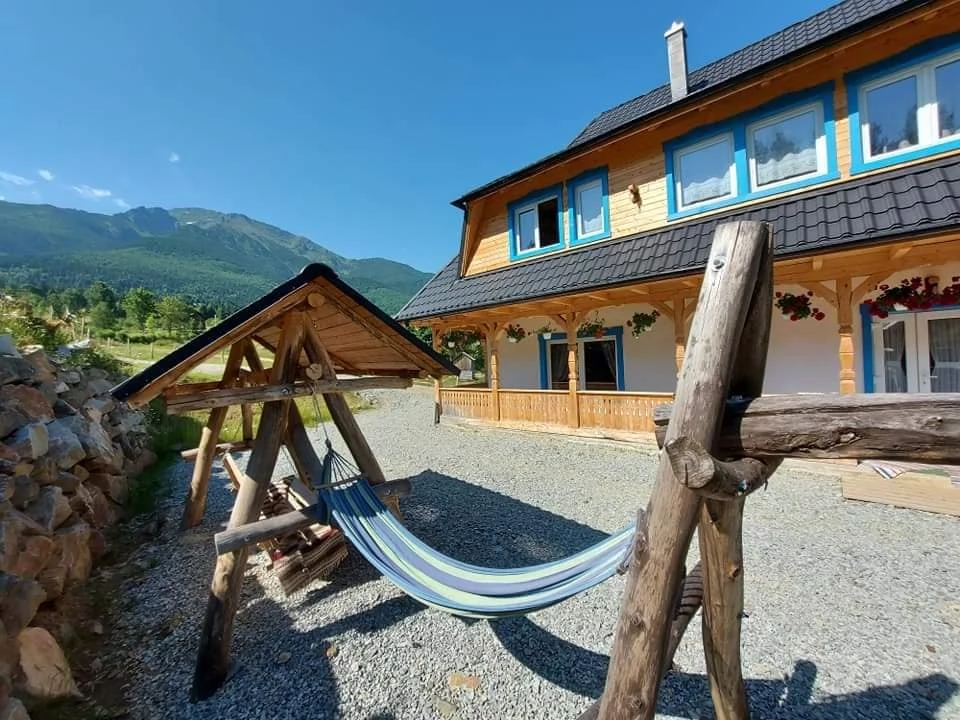 Borșa Cazare | Motel (K1227-60) Imaginea poate fi supusă drepturilor de autor. Se recomandă contactarea titularului drepturilor.