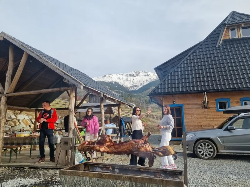 Borșa Cazare | Motel (K1227-62) Imaginea poate fi supusă drepturilor de autor. Se recomandă contactarea titularului drepturilor.