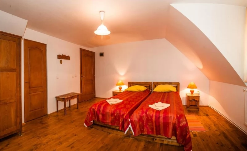 Szászkézd Szállás | Motel (K1485-10) A kép szerzői jogvédelem alatt állhat. Javasolt a kapcsolatfelvétel a jog tulajdonossal.