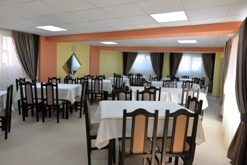 Deva Cazare | Motel (K1475-22) Imaginea poate fi supusă drepturilor de autor. Se recomandă contactarea titularului drepturilor.