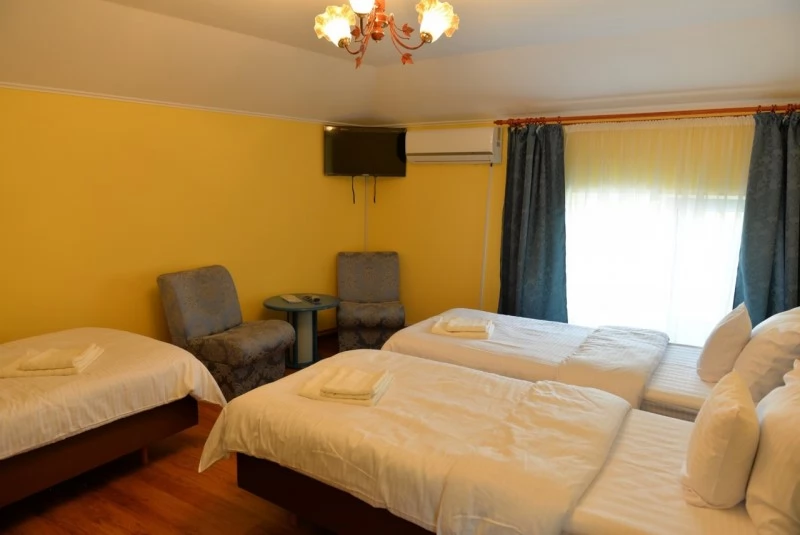 Deva Cazare | Motel (K1475-30) Imaginea poate fi supusă drepturilor de autor. Se recomandă contactarea titularului drepturilor.