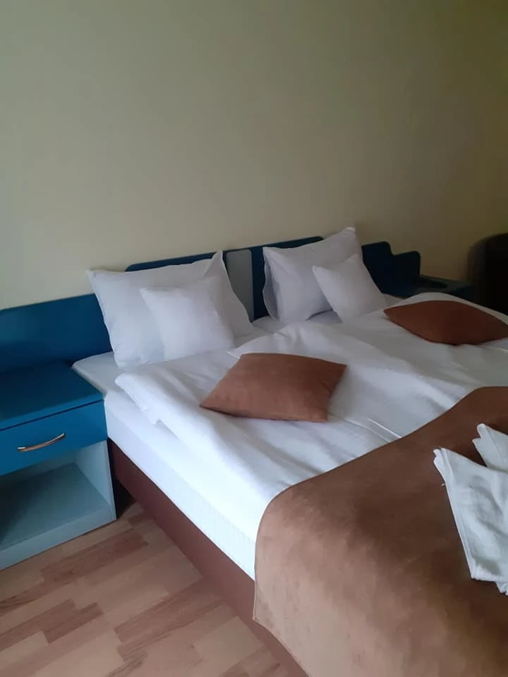 Deva Cazare | Motel (K1475-35) Imaginea poate fi supusă drepturilor de autor. Se recomandă contactarea titularului drepturilor.