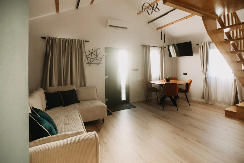 Vlăhița Cazare | Cabană (K0508-17) Imaginea poate fi supusă drepturilor de autor. Se recomandă contactarea titularului drepturilor. Vlăhița Cazare | Cabană (K0508-17) Imaginea poate fi supusă drepturilor de autor. Se recomandă contactarea titularului drepturilor.