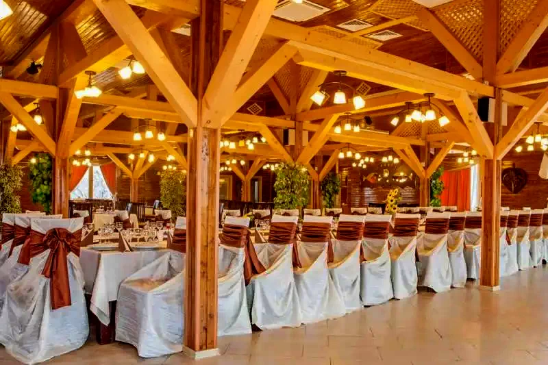 Marosvásárhely Szállás | Hotel**** (K1348-27) A kép szerzői jogvédelem alatt állhat. Javasolt a kapcsolatfelvétel a jog tulajdonossal.