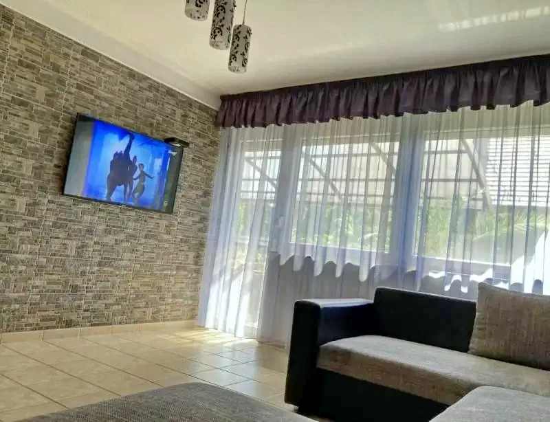 Cazare | Cabană (K0240-37) Imaginea poate fi supusă drepturilor de autor. Se recomandă contactarea titularului drepturilor.  Cazare | Cabană (K0240-37) Imaginea poate fi supusă drepturilor de autor. Se recomandă contactarea titularului drepturilor.