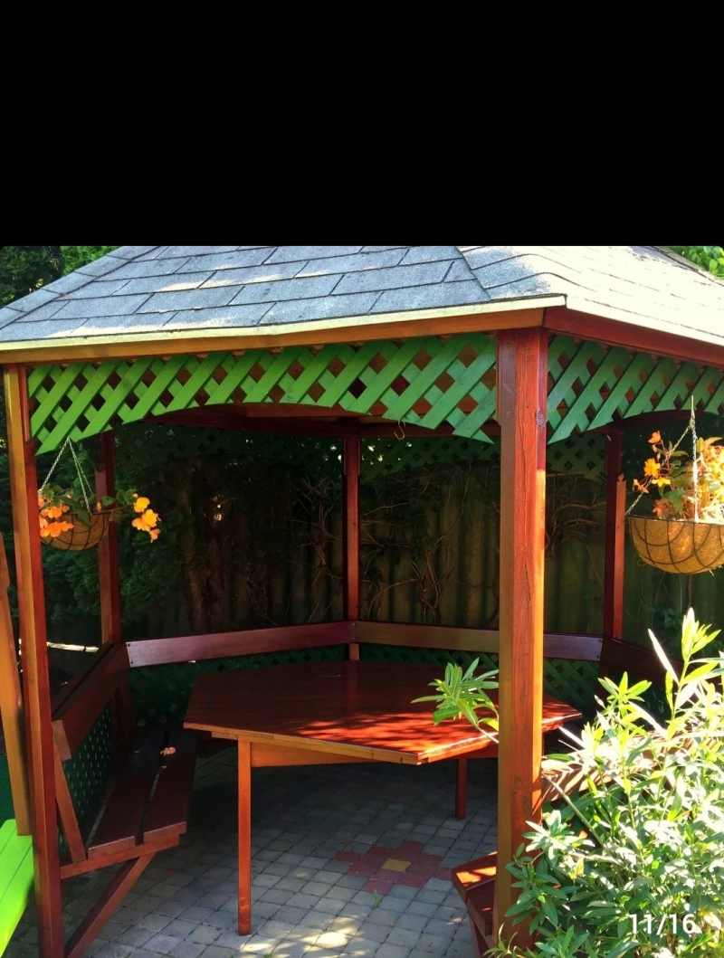  Cazare | Sat de vacanță (K0240-52) Imaginea poate fi supusă drepturilor de autor. Se recomandă contactarea titularului drepturilor.