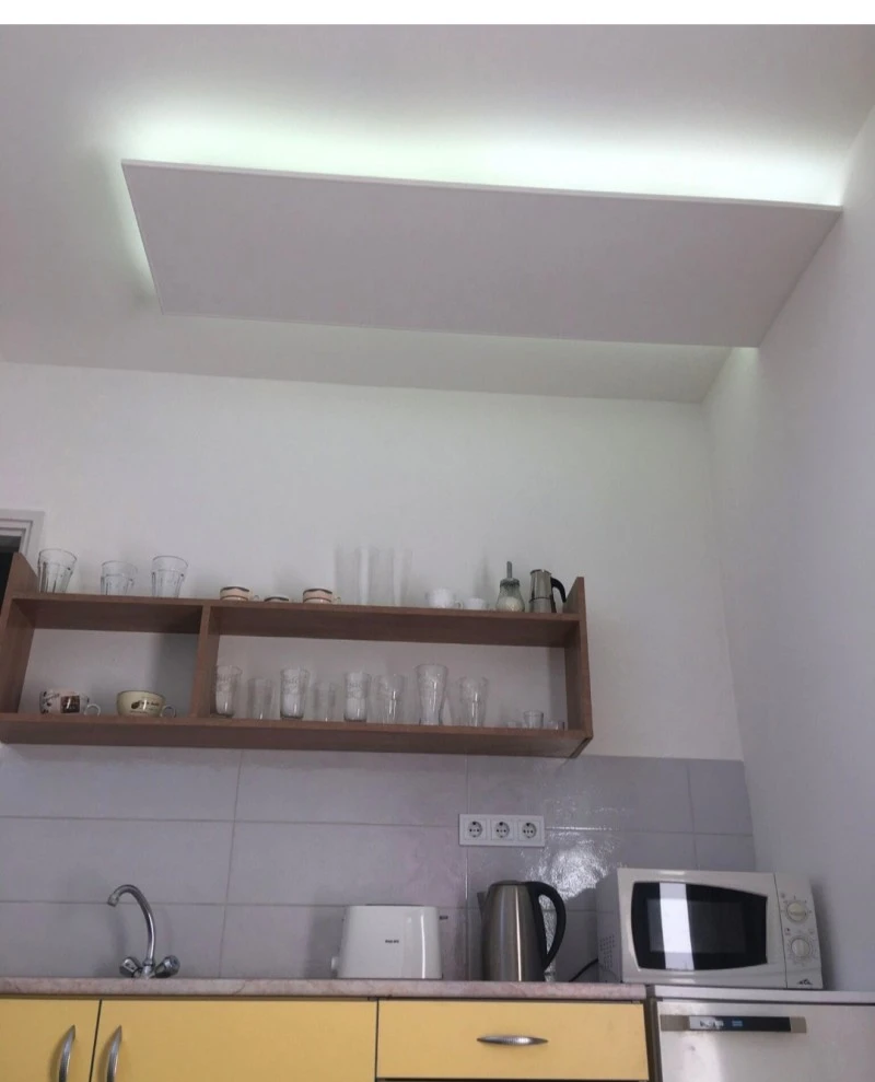  Cazare | Sat de vacanță (K0240-53) Imaginea poate fi supusă drepturilor de autor. Se recomandă contactarea titularului drepturilor.