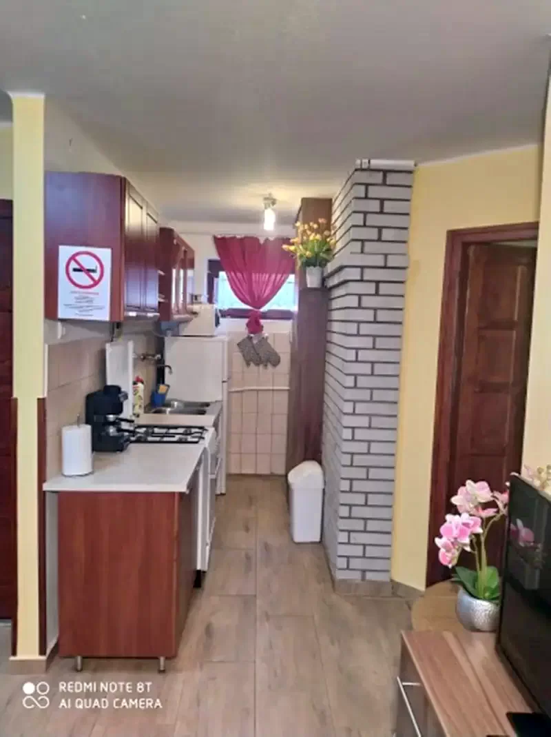 Cazare | Cabană (K0286-24) Imaginea poate fi supusă drepturilor de autor. Se recomandă contactarea titularului drepturilor.  Cazare | Cabană (K0286-24) Imaginea poate fi supusă drepturilor de autor. Se recomandă contactarea titularului drepturilor.