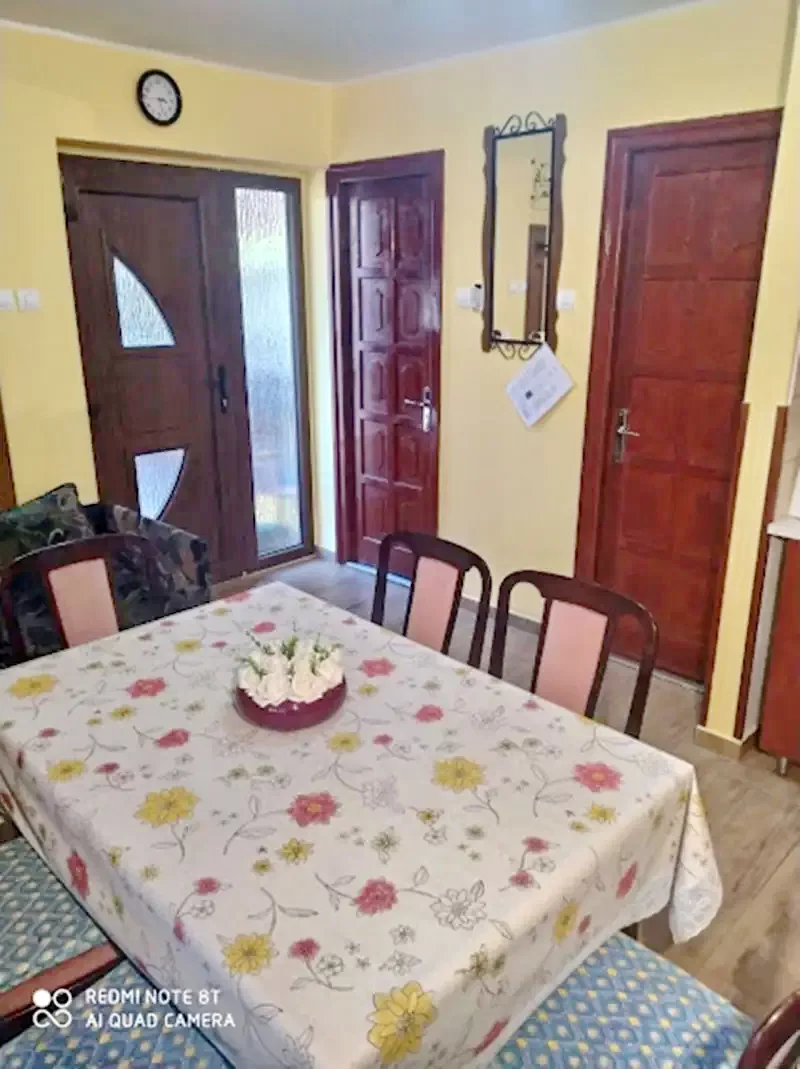 Cazare | Cabană (K0286-28) Imaginea poate fi supusă drepturilor de autor. Se recomandă contactarea titularului drepturilor.  Cazare | Cabană (K0286-28) Imaginea poate fi supusă drepturilor de autor. Se recomandă contactarea titularului drepturilor.