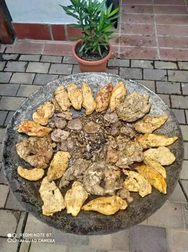  Cazare | Sat de vacanță (K0286-42) Imaginea poate fi supusă drepturilor de autor. Se recomandă contactarea titularului drepturilor.