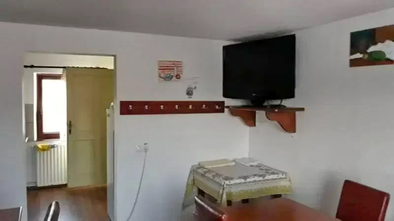 Luna de Sus Cazare | Motel (K0082-2) Imaginea poate fi supusă drepturilor de autor. Se recomandă contactarea titularului drepturilor.