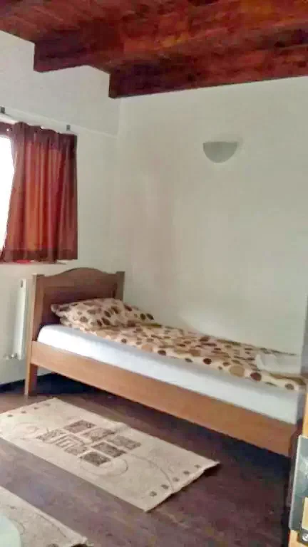 Magyarlóna Szállás | Motel (K0082-3) A kép szerzői jogvédelem alatt állhat. Javasolt a kapcsolatfelvétel a jog tulajdonossal.