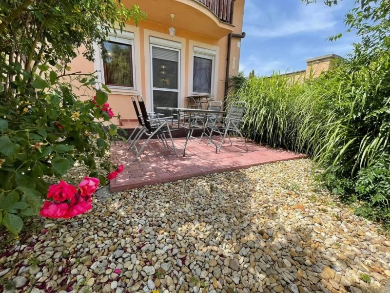 Jula Cazare | Motel (K0787-53) Imaginea poate fi supusă drepturilor de autor. Se recomandă contactarea titularului drepturilor.