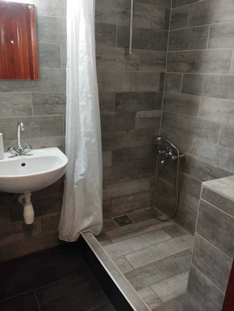 Jula Cazare | Motel (K0787-64) Imaginea poate fi supusă drepturilor de autor. Se recomandă contactarea titularului drepturilor.