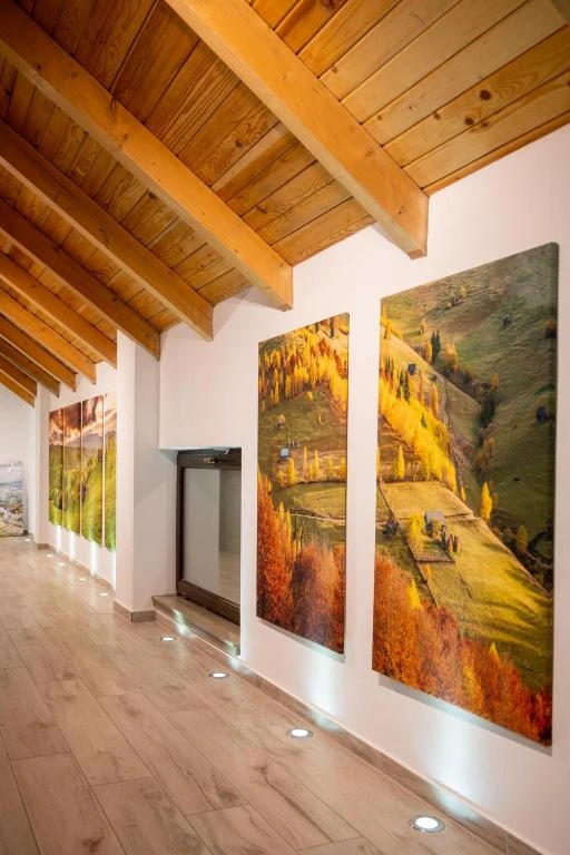 Bran Cazare | Motel (K1572-33) Imaginea poate fi supusă drepturilor de autor. Se recomandă contactarea titularului drepturilor.