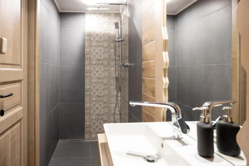 Bran Cazare | Motel (K1572-53) Imaginea poate fi supusă drepturilor de autor. Se recomandă contactarea titularului drepturilor.