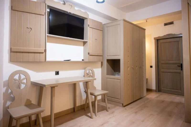 Bran Cazare | Motel (K1572-54) Imaginea poate fi supusă drepturilor de autor. Se recomandă contactarea titularului drepturilor.