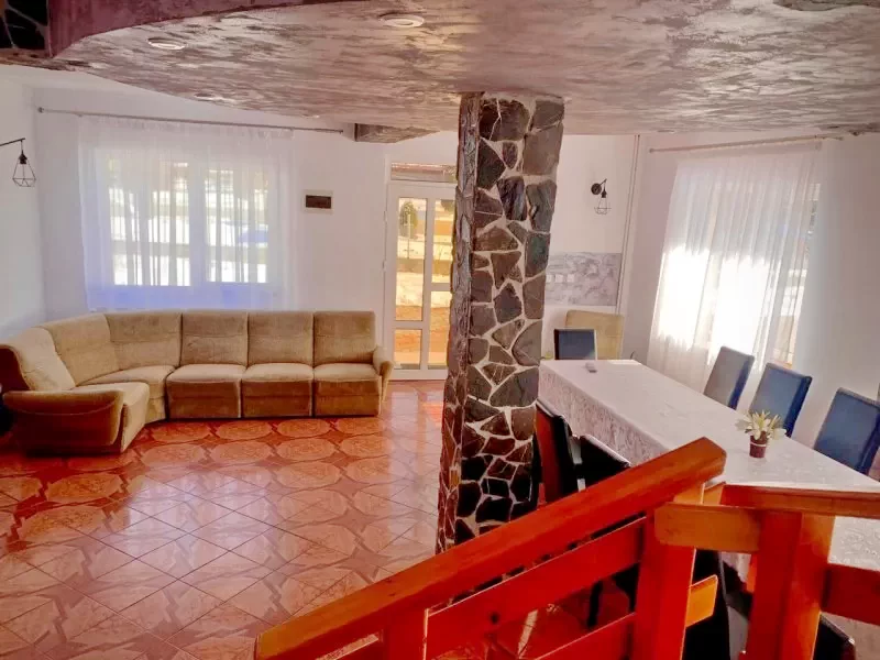 Moieciu de Sus Cazare | Motel (K1375-5) Imaginea poate fi supusă drepturilor de autor. Se recomandă contactarea titularului drepturilor.