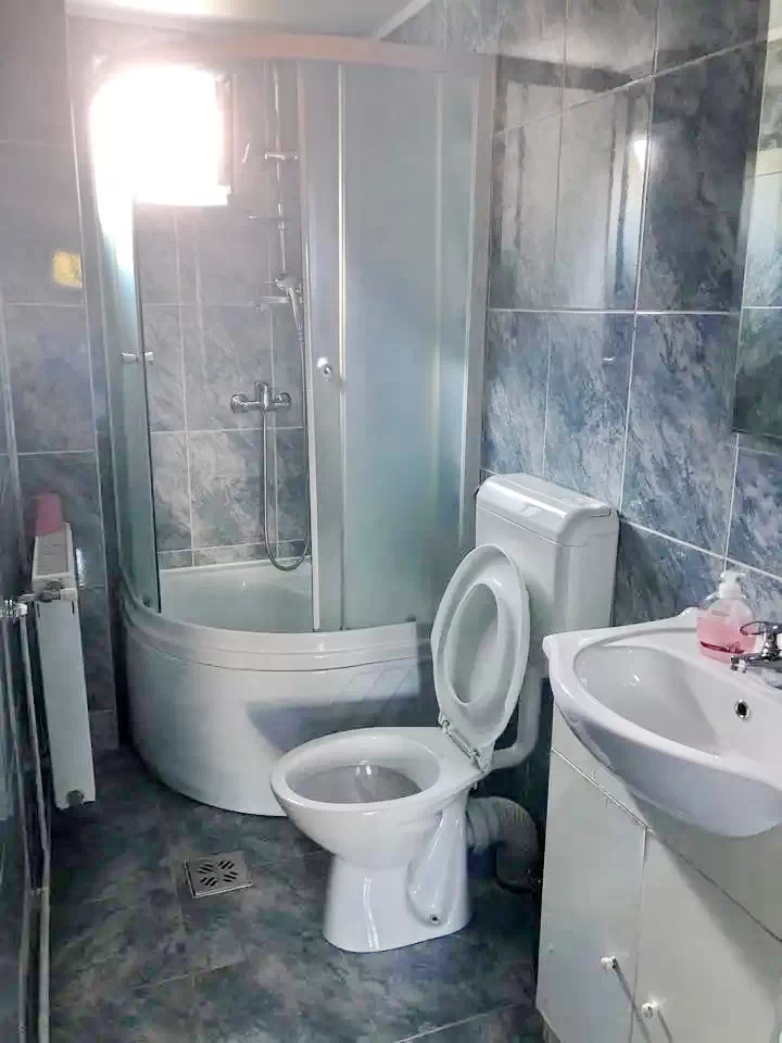 Moieciu de Sus Cazare | Motel (K1375-18) Imaginea poate fi supusă drepturilor de autor. Se recomandă contactarea titularului drepturilor.